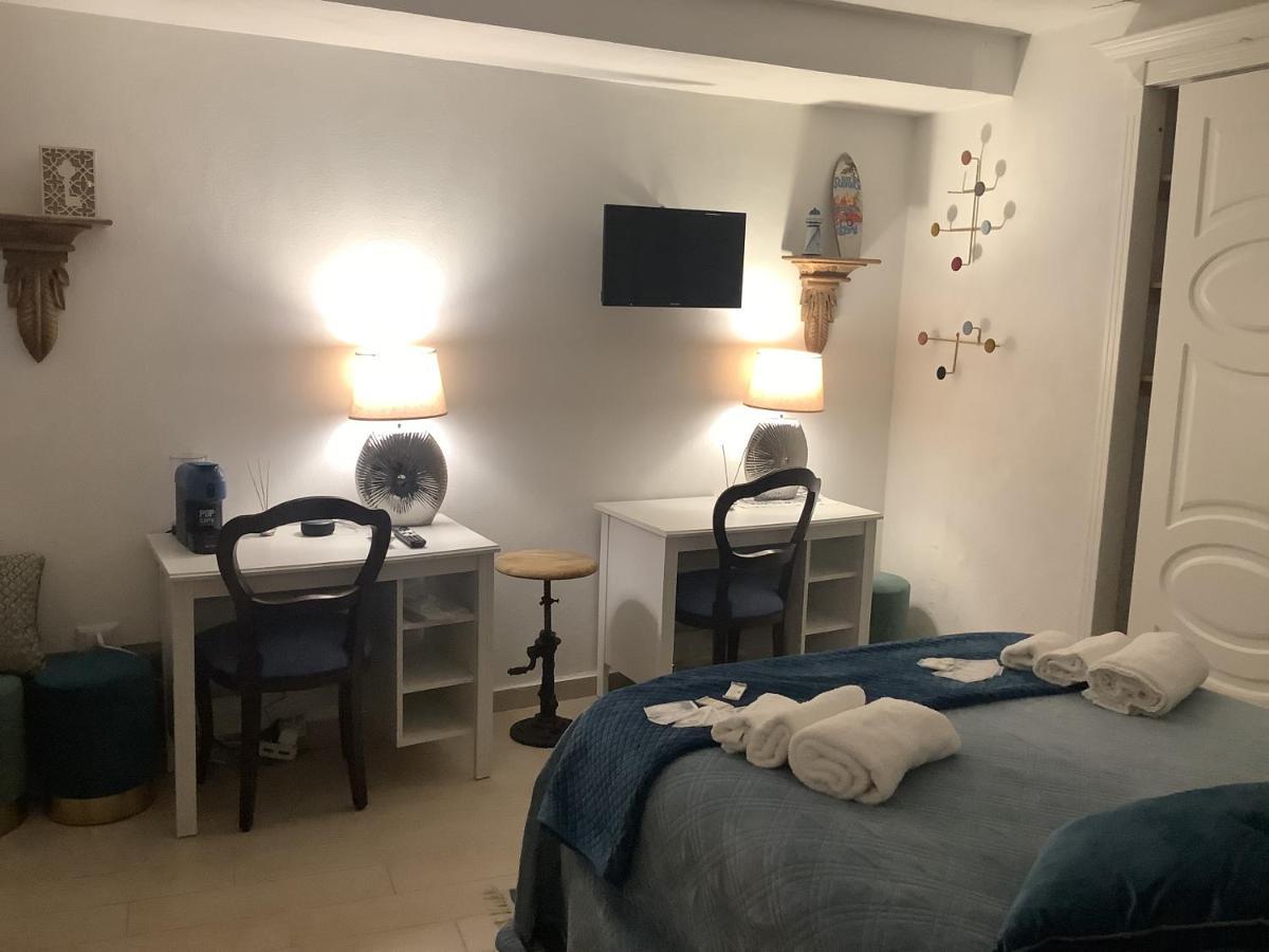 Tinnyhouse Napoli Bagian luar foto