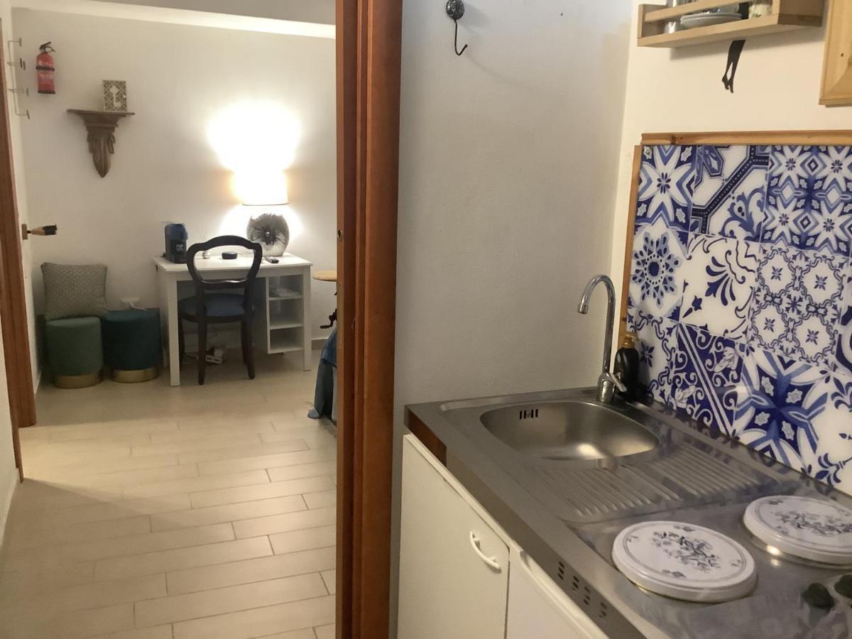 Tinnyhouse Napoli Bagian luar foto