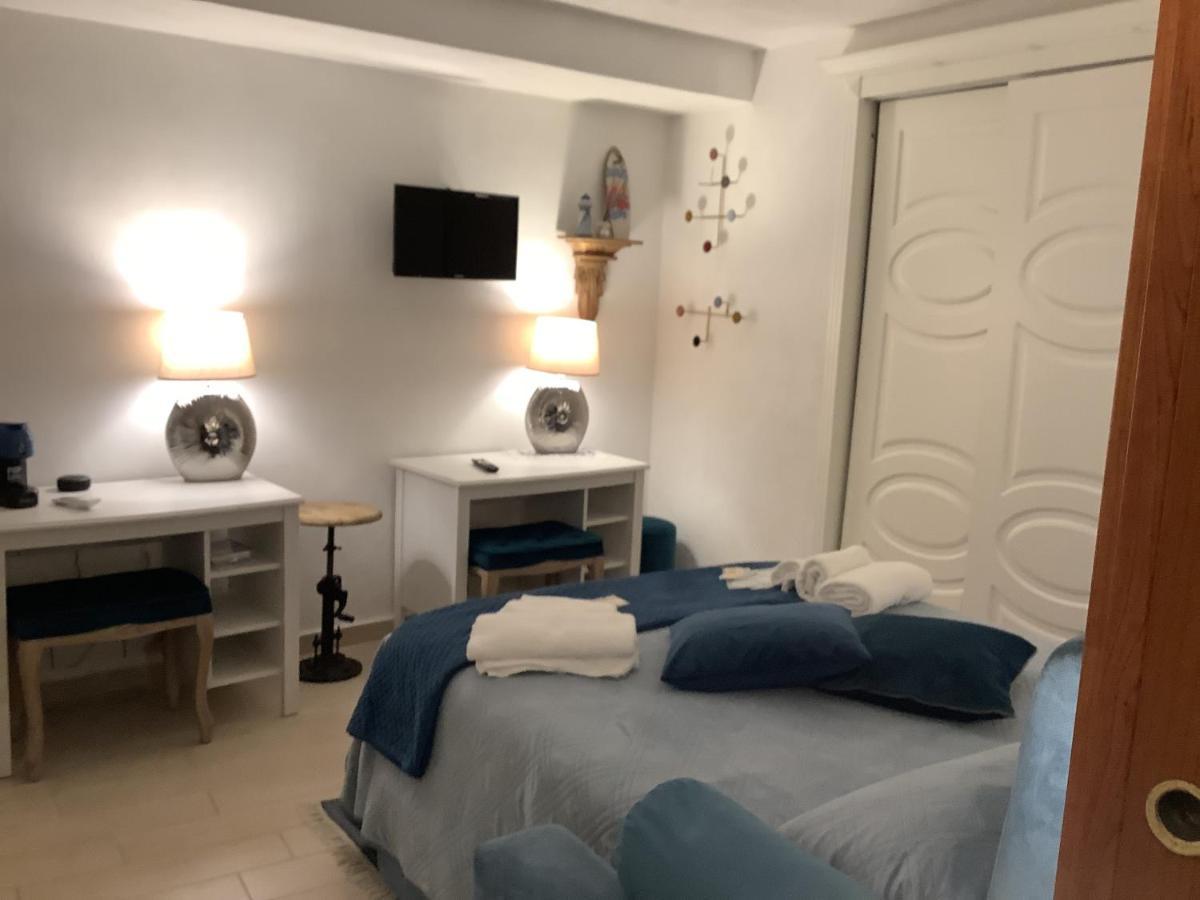 Tinnyhouse Napoli Bagian luar foto